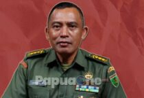 Kapendam Cenderawasih Pastikan Tidak Ada Lagi Penambahan Pasukan TNI Lindungi Dokter dari OPM 8 TNI memastikan tidak ada lagi penambahan pasukan untuk tugas pengamanan para tenaga kesehatan, Kapendam Cenderawasih Kolonel Infanteri
