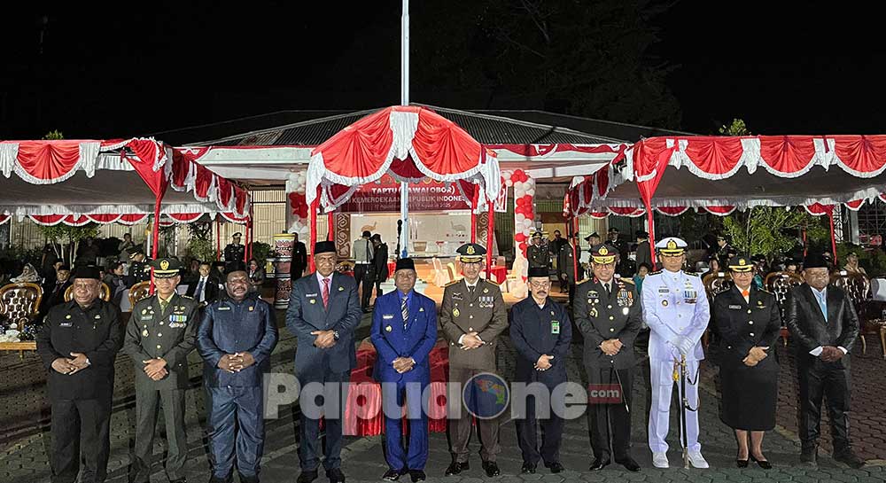 Kabid Humas Polda Papua Barat Kombes Pol Ignatius Benny Ady Prabowo menyebut Polda Papua Barat bersama Forkopimda mengikuti rangkaian