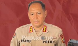 Gudang pembuatan minuman keras oplosan (palsu) jenis Anggur API dan Vodka Robinson berhasil dibongkar Polda Papua Barat.